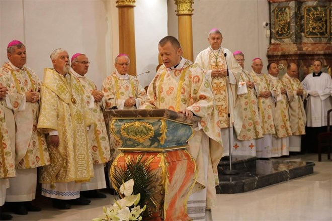 Na misi biskupskog ređenja koncelebrirat će četrdesetak biskupa i više od dvije stotine svećenika